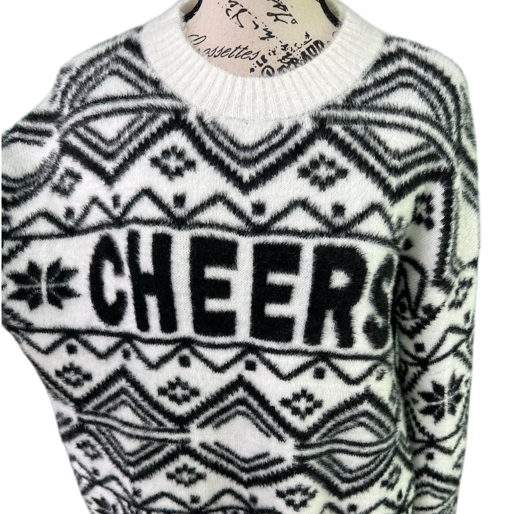 Pink Rose Sweater - Picture 5 of 11